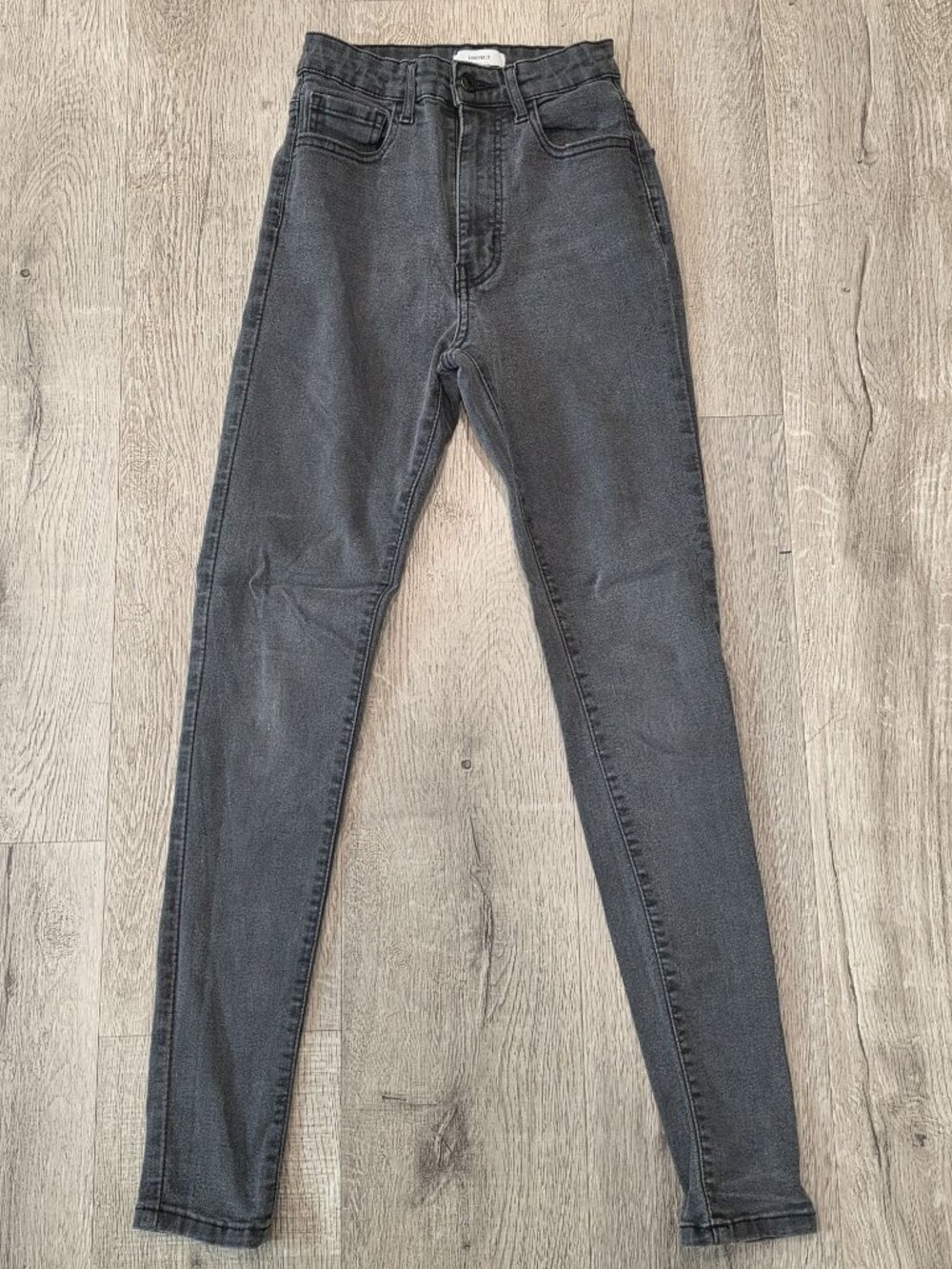 Forever 21 Womens High-Waisted Gray Skinny Jeans Size 26 dark wash